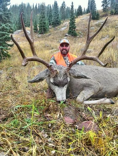 Capitol Peak Outfitters - Eastern Colorado Trophy Deer Hunt