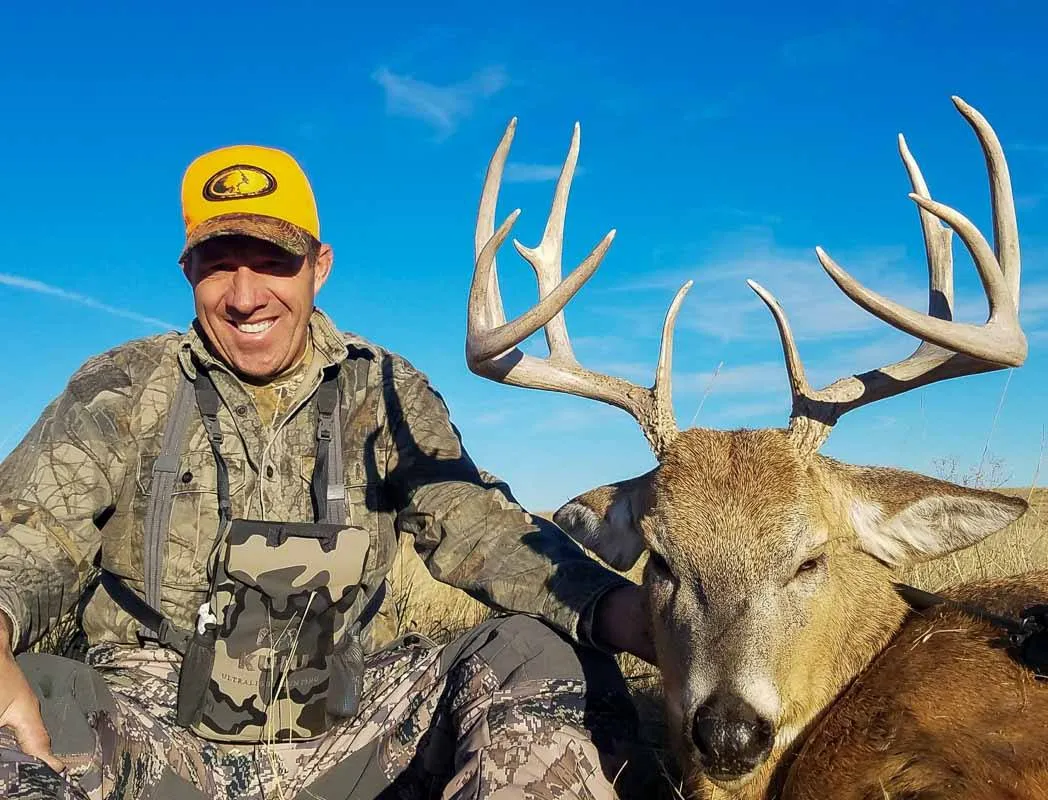 Capitol Peak Outfitters - Eastern Colorado Trophy Deer Hunt