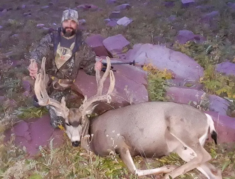 Capitol Peak Outfitters - Eastern Colorado Trophy Deer Hunt
