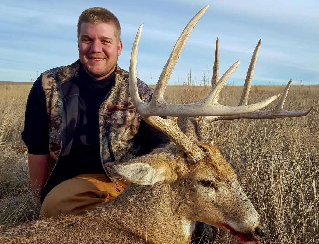 Capitol Peak Outfitters - Eastern Colorado Trophy Deer Hunt