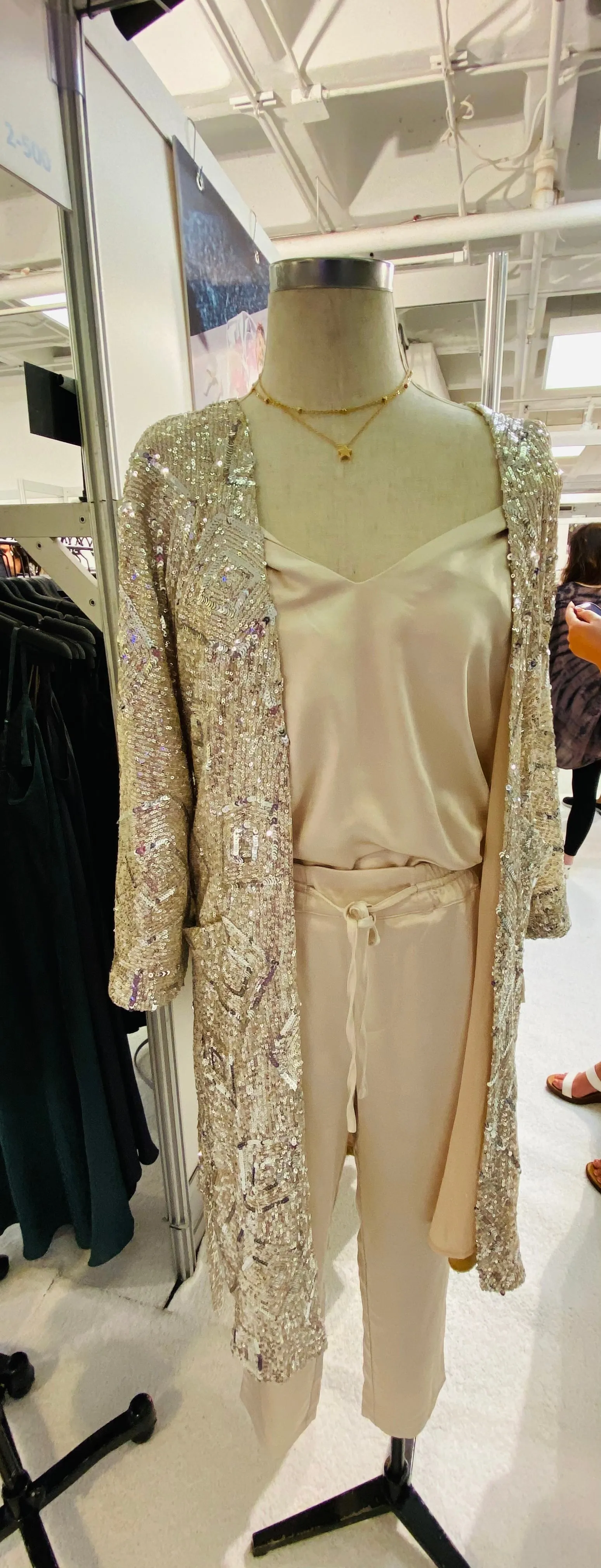 Champagne Duster