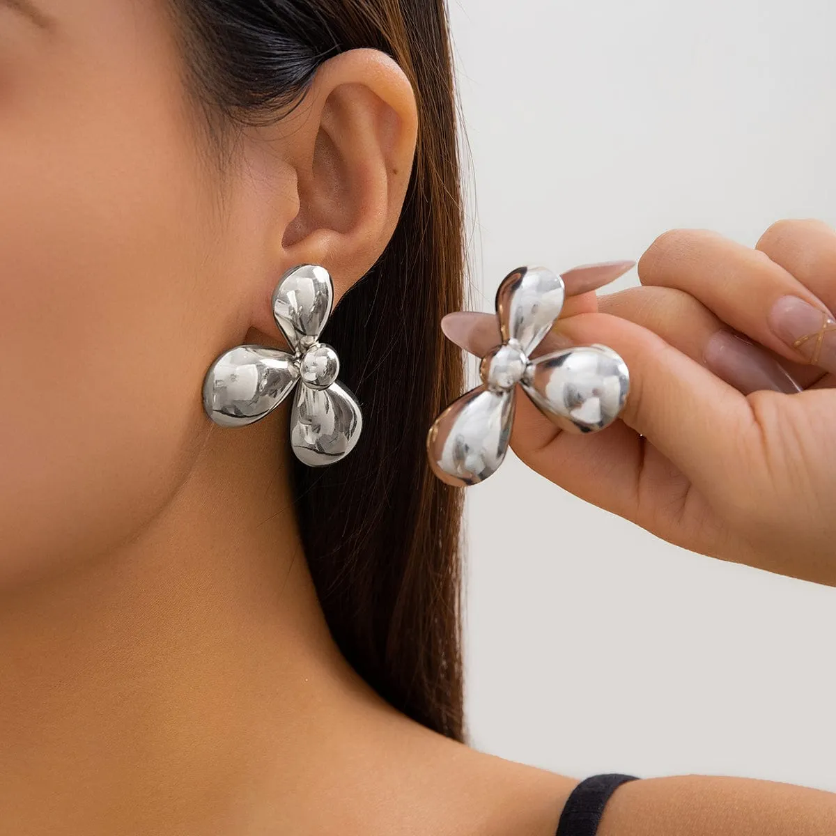 Chic Gold Silver Plated Three-Pedal Flower Shaped Earrings