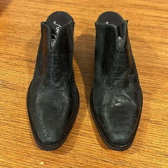 FREE PEOPLE Toluca Western Black Mule Size 40