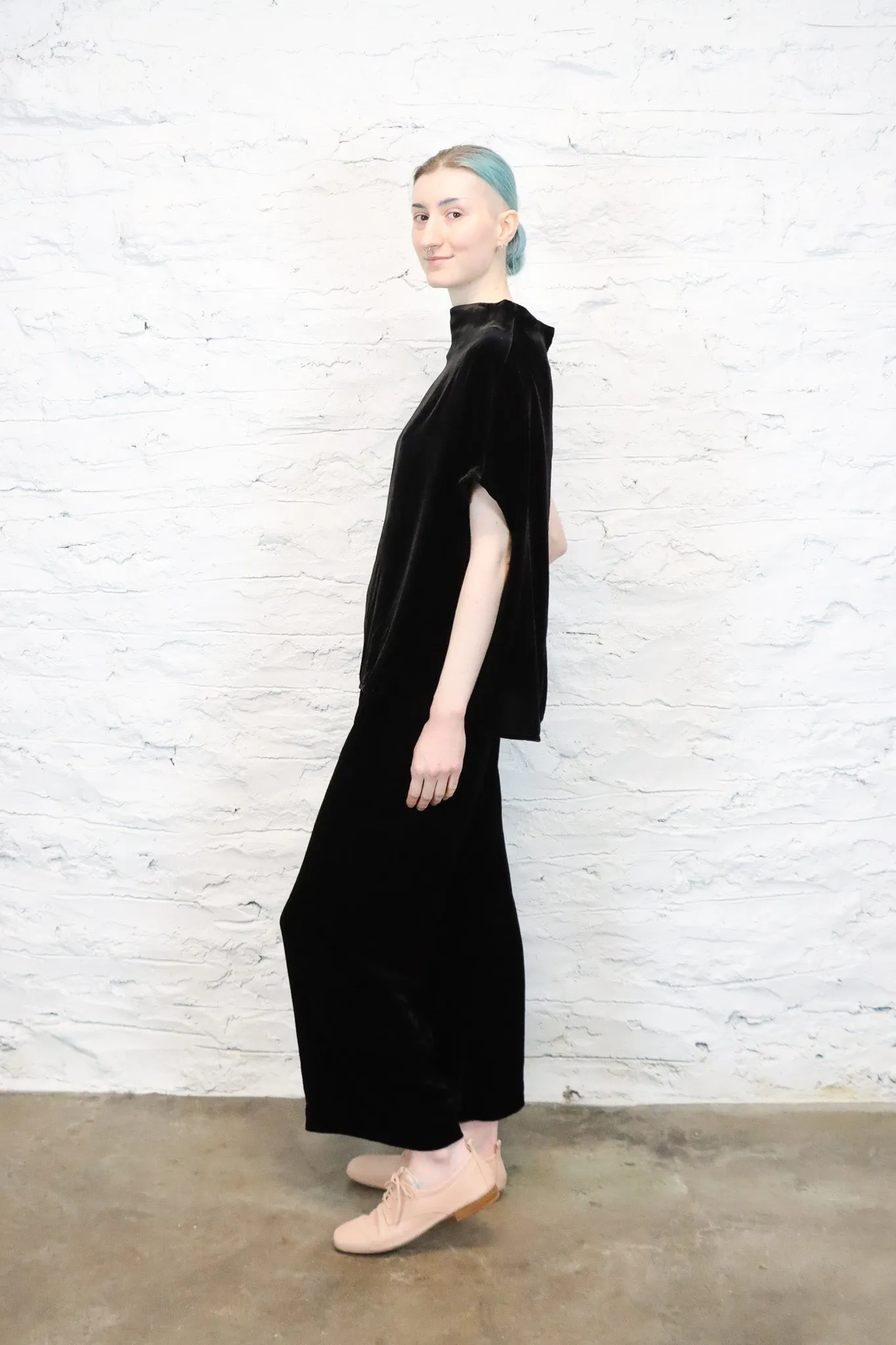 NRK Anarkh Velvet Bishop Top