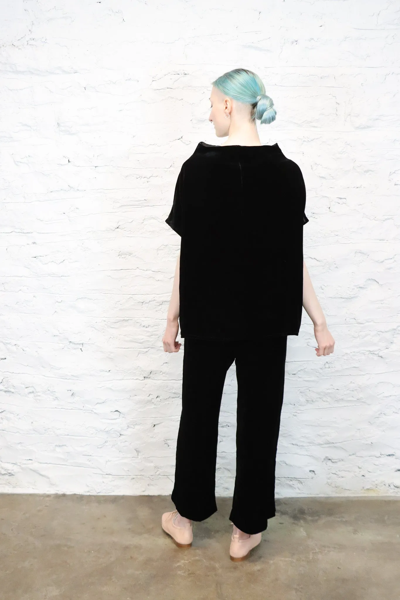 NRK Anarkh Velvet Bishop Top