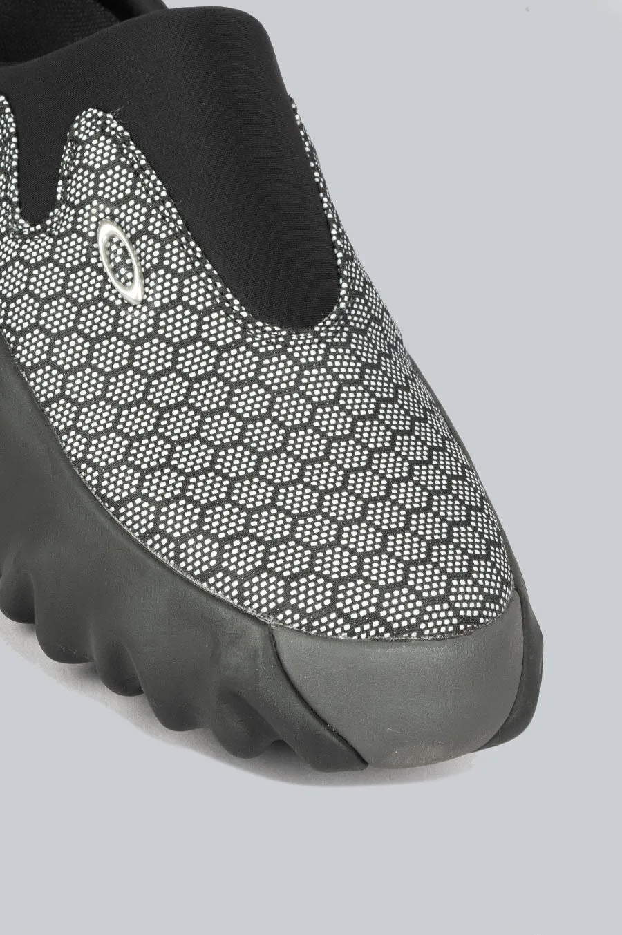OAKLEY FACTORY TEAM CHOP SAW MULE HONEYCOMB BLACK