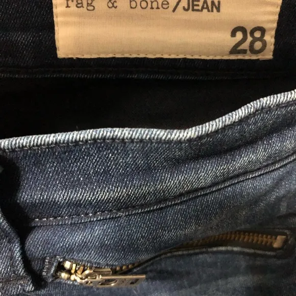 Rag &amp; Bone jeans women’s zipper pocket &amp; ankle skinny high rise jeans. size 28‎