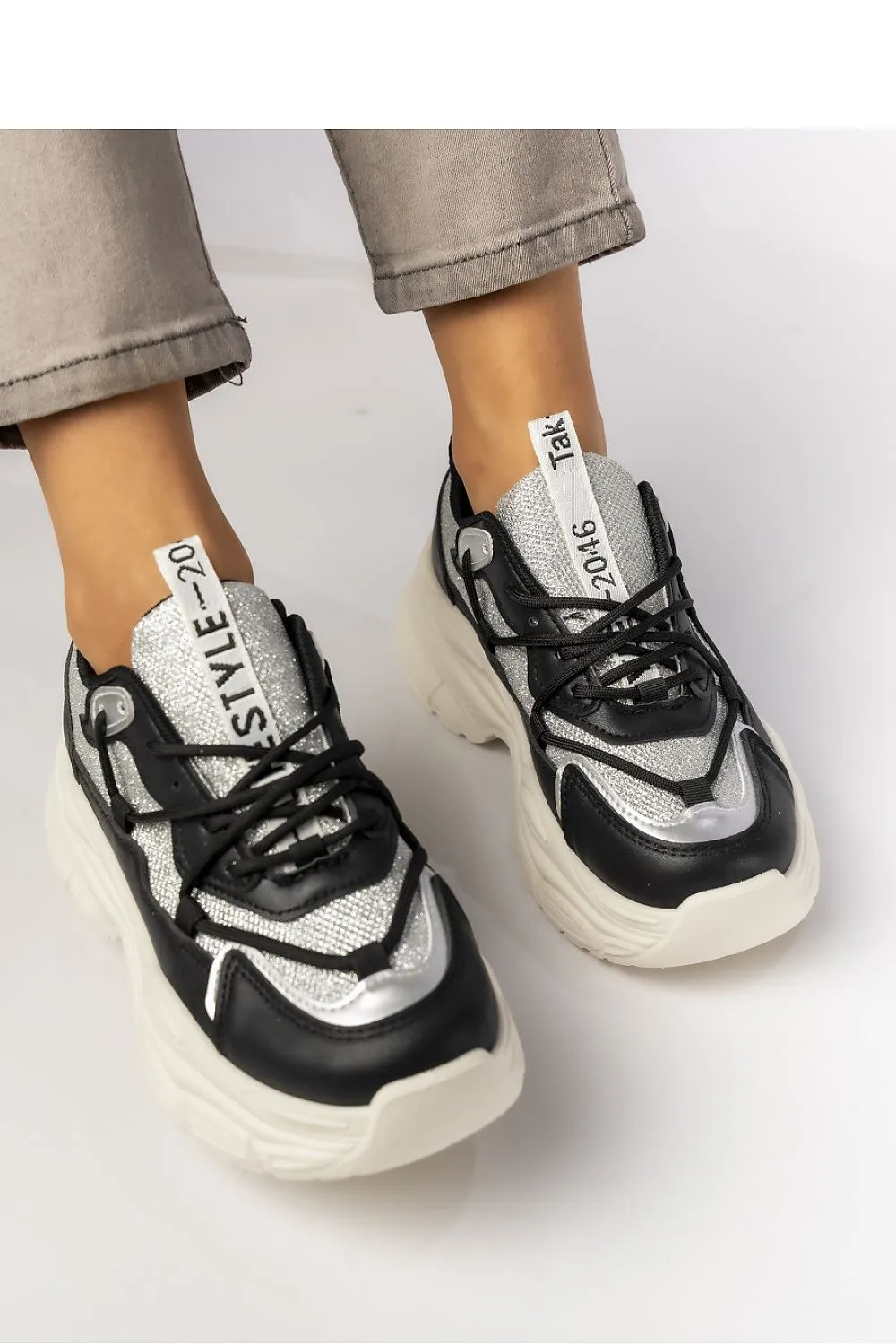 Sport Shoes Inello