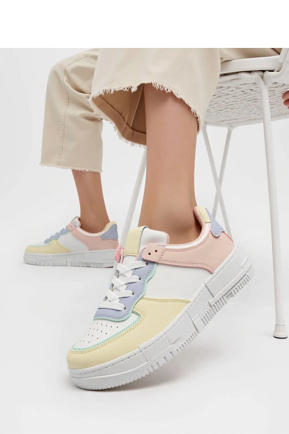 Sport Shoes Inello