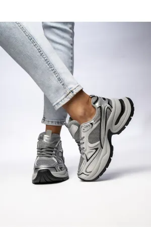 Sport Shoes Inello