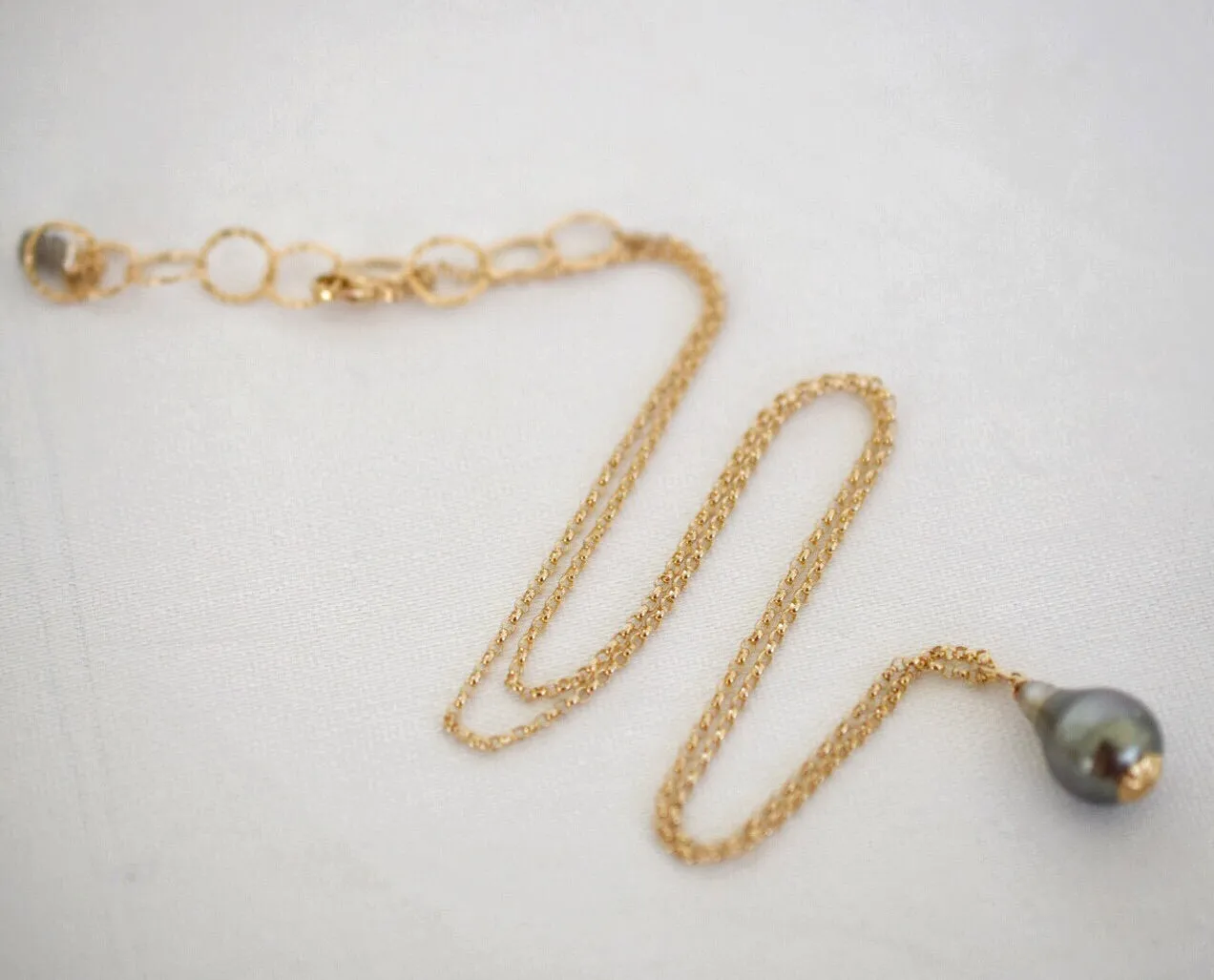Tahitian Pearl ~ Simple 14k GF Chain Necklace