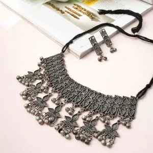 Traditional Grayish Jewel Set