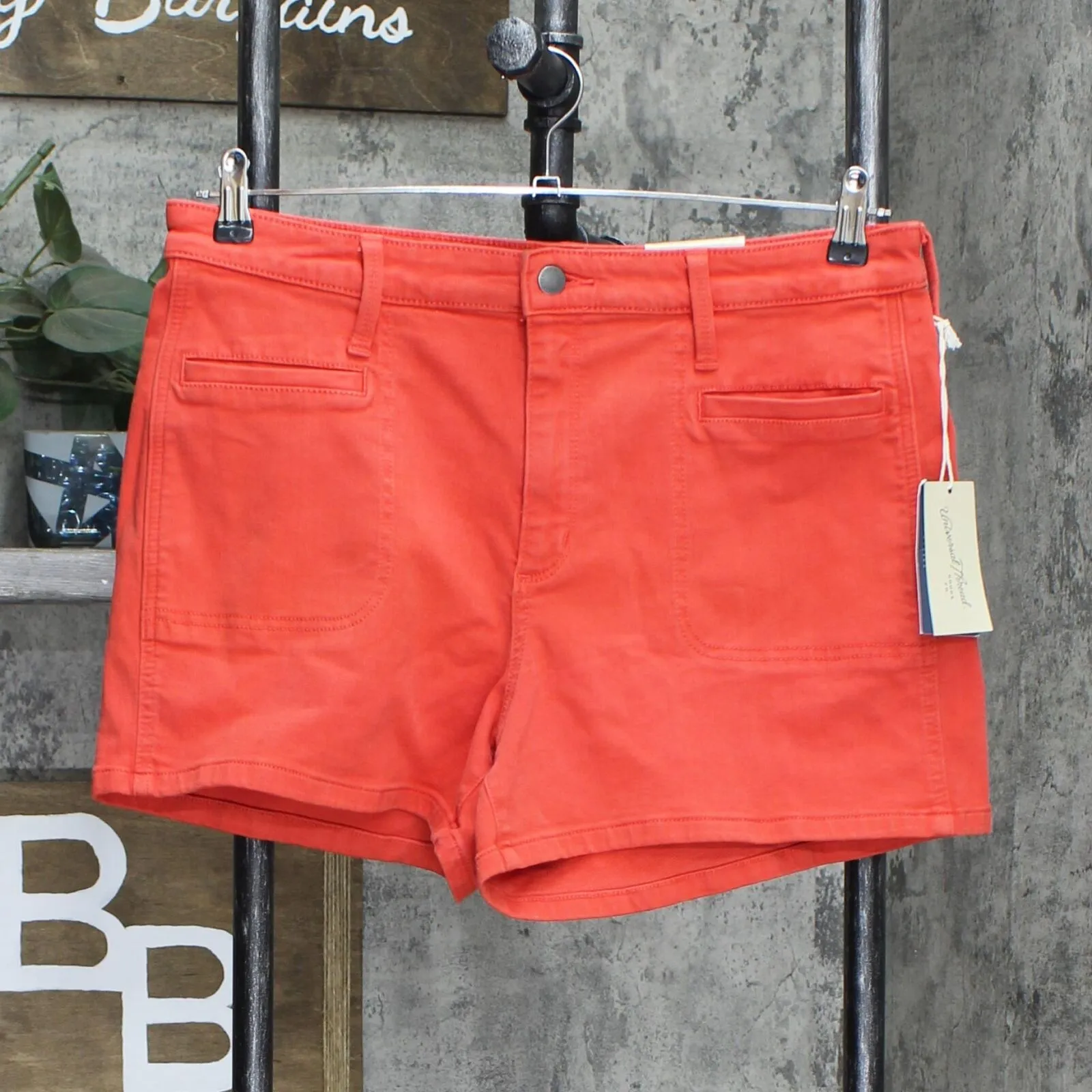 Universal Thread Women's High-Rise Jean Shorts