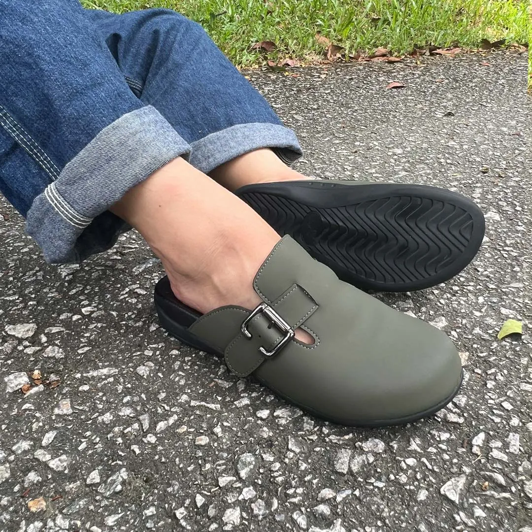 [Wide-Fit] Closed Toe Buckle Clog Sandals [Comfy Health Series]