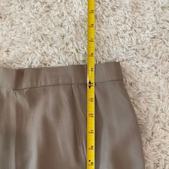 Women's Classic Lightweight Suit Skirt. Norwich Brown. Medium. Business Wear.